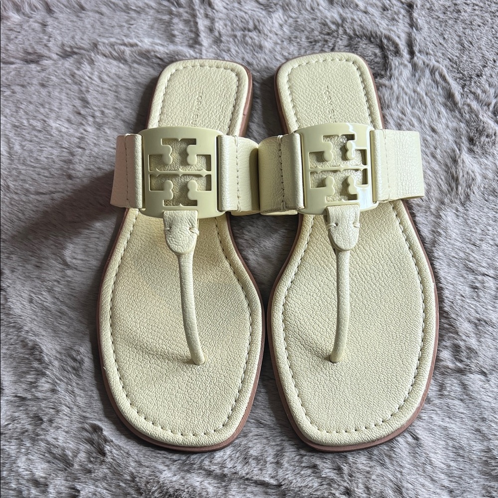 Tory Burch Lemon Cream 701